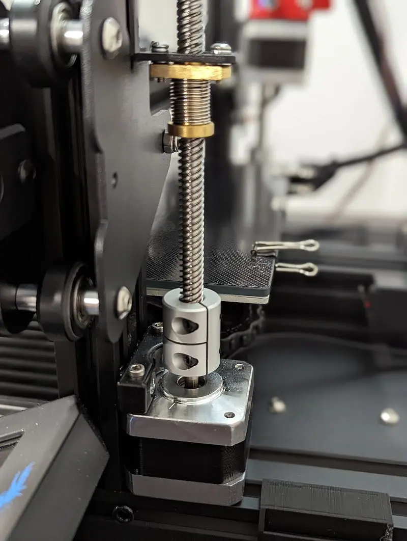 Dual z-axis